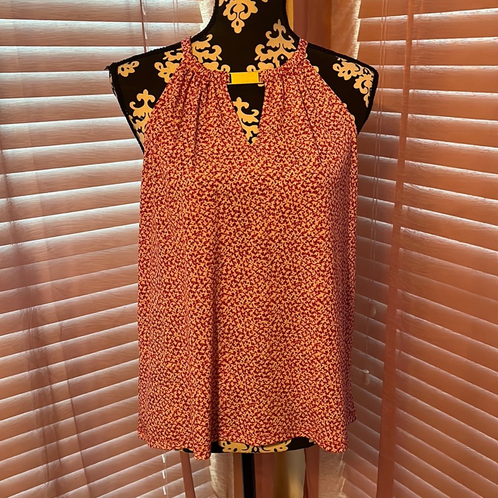 Women’s Sleeveless Top